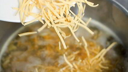 куриная лапша с потрохами