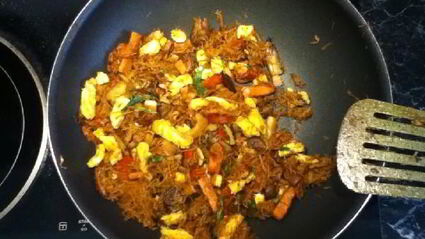 лапша по-сингапурски