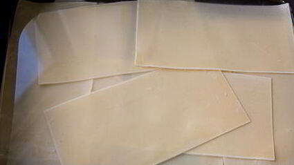 лазанья с мясом и лесными грибами