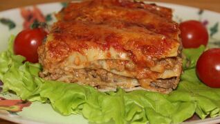 Мясная лазанья с грибным соусом