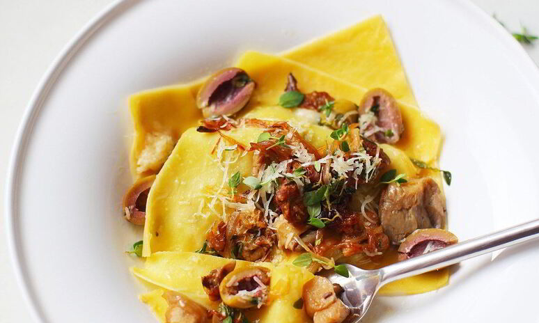 Рецепт открытая лазанья с белыми грибами и оливками