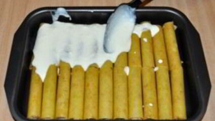 каннеллони с фаршем под соусом бешамель