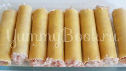 каннеллони с фаршем в томатном соусе
