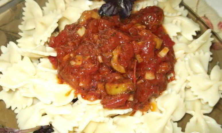 Рецепт макароны бантики в соусе из томатов