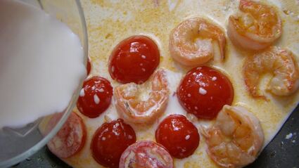 макароны с креветками в сливочном соусе