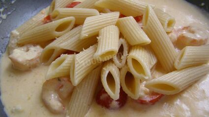 макароны с креветками в сливочном соусе