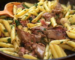 Макароны с куриной печенкой