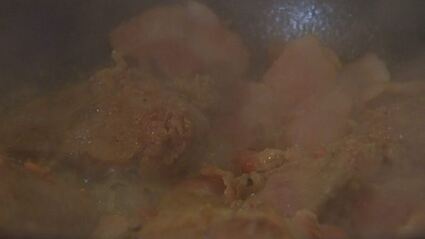 макароны с куриной печенкой