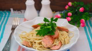 Макароны с сосисками