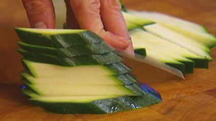 макароны с цукини, пармезаном и розмарином