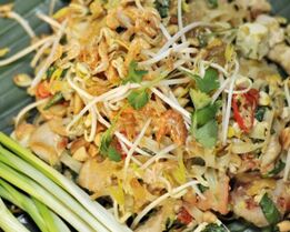 Пад Тай — жареная лапша по-тайски