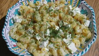 Паста по-турецки с фетой и кефиром