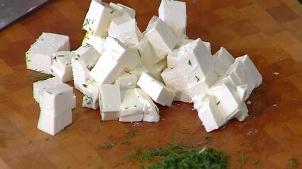 паста по-турецки с фетой и кефиром