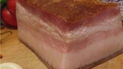 паста с чесноком и сальсой из сушеных томатов