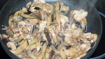 паста с грибами и баклажанами