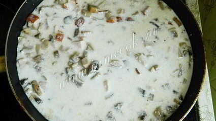 паста с грибами и копченым мясом