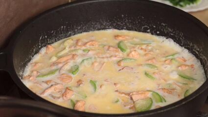 паста с красной рыбой в сливочном соусе