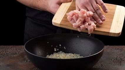 паста с курицей и шалфеем