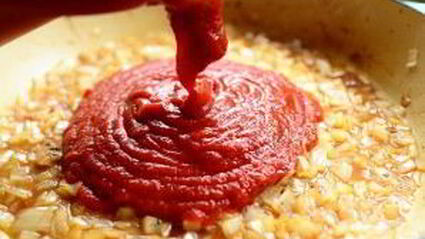 паста с курицей и томатами