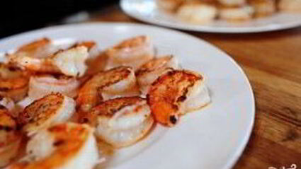 паста с морепродуктами и помидорами