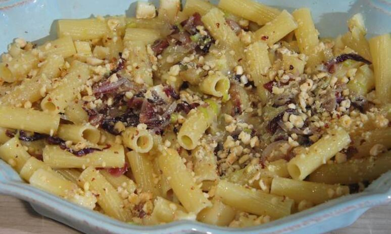 Рецепт паста с радиккио, орехами и сыром