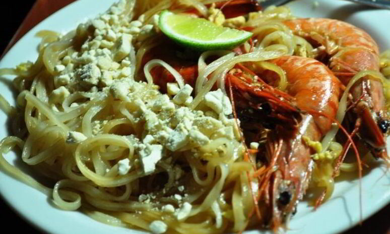 Рецепт рисовые макароны с тигровыми креветками