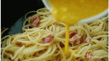 спагетти с беконом