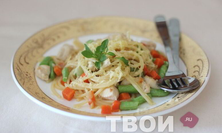 Рецепт спагетти с овощами и птицей