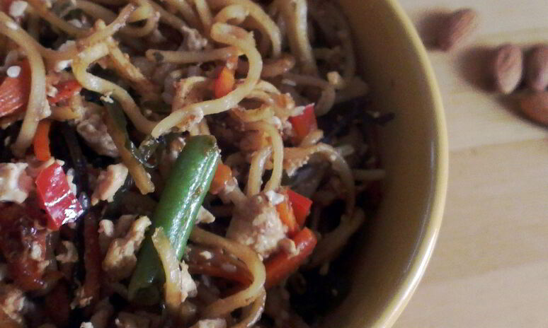 Рецепт жареная лапша с тофу и овощами в соусе терияки