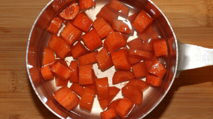 морковная лапша