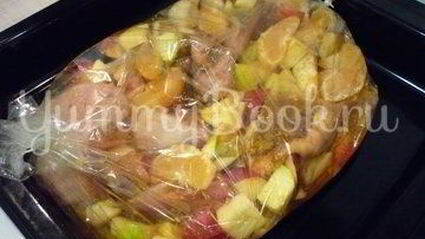 апельсиновая утка, запеченная с яблоком в меде