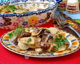 Говядина с грибами и картошкой в духовке