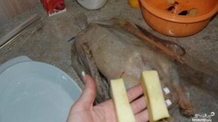 гусь в духовке в рукаве