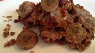 Куриная грудка с арахисом и бананами