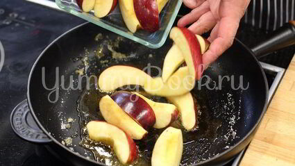 куриное филе с яблоками и сидром