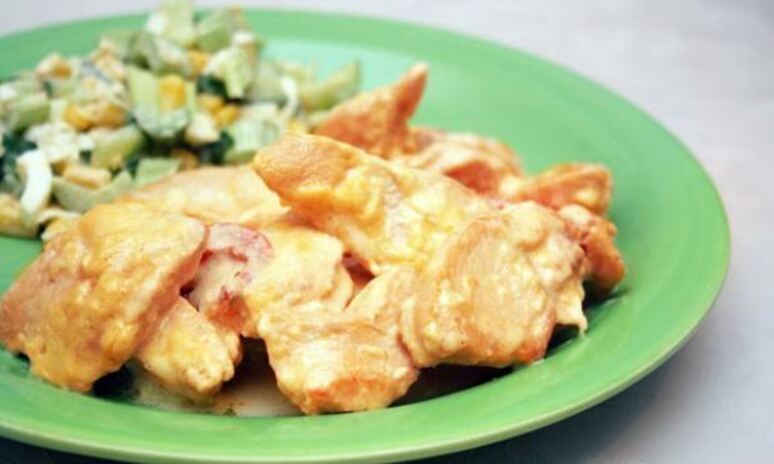 Рецепт куриные грудки в луковом соусе