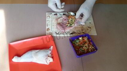 куриные окорочка фаршированный овощами