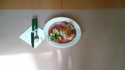 куриные окорочка фаршированный овощами