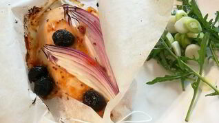 Курица под абрикосово-горчичным соусом