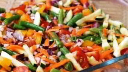 курица под овощами в духовке