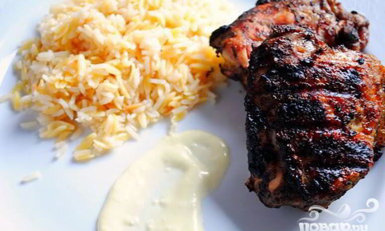 Рецепт курица с приправами и чесночным соусом