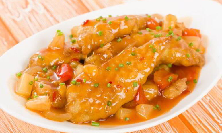Рецепт сочная курица с ананасами в кисло-сладком соусе