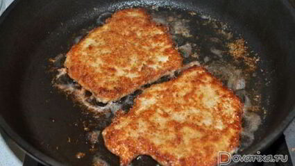 свиные отбивные в сырной панировке