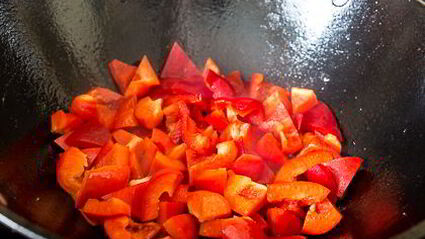 телятина с апельсинами и сладким перцем