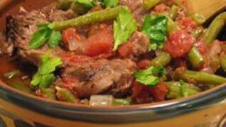 Тушеная баранина со стручковой фасолью