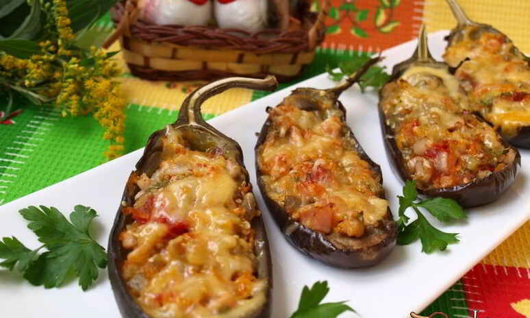 Рецепт баклажаны фаршированные овощами и копченой грудинкой