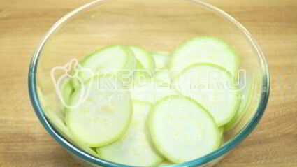 кабачки на сковороде