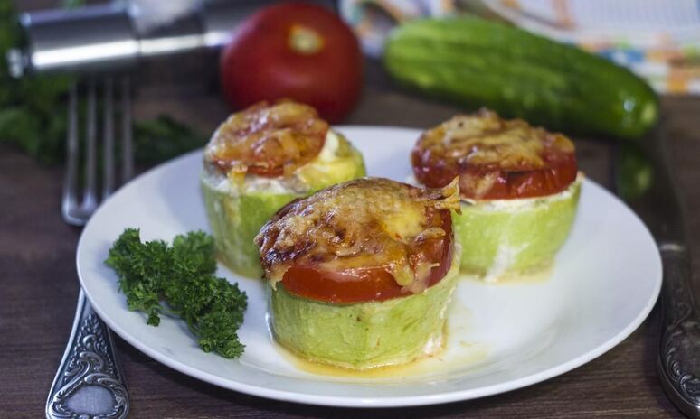 Рецепт кабачки в духовке с фаршем с сыром
