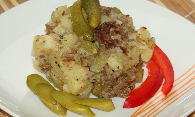 Рецепт картофель с тушеной говядиной в мультиварке