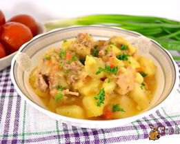 Картофель тушеный с уткой в мультиварке